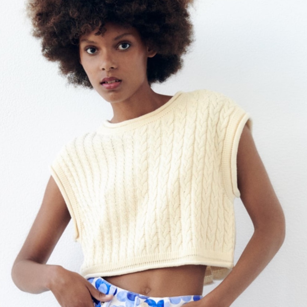 Zara Yellow Crop Knit Sleeveless Sweater - medium